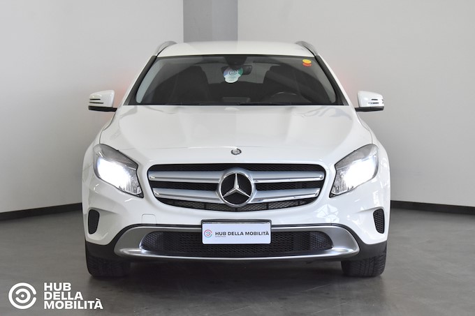 MERCEDES-BENZ GLA 180 CDI Automatic Sport